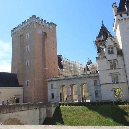 Quartier Historique Du Chateau Bel Appt Meuble Pau Exterior photo